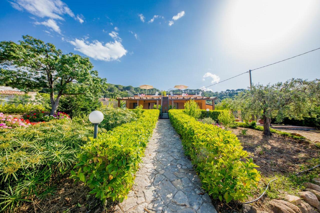 Green Hills House Чефалу Екстер'єр фото